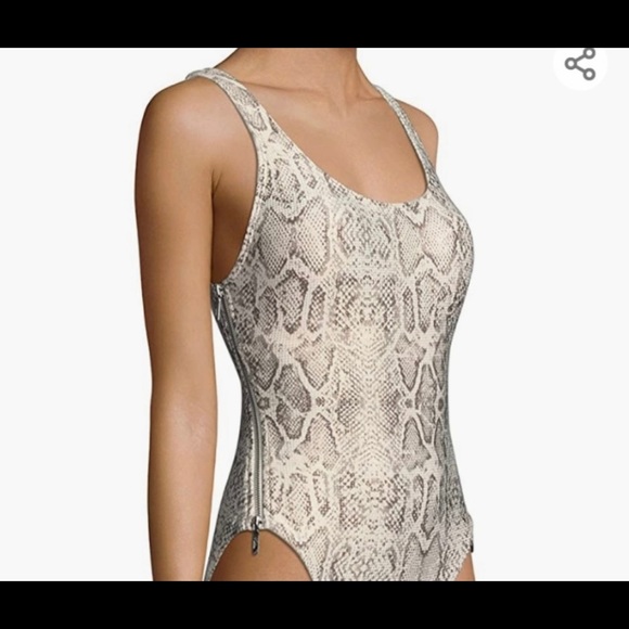 Snake print one piece with side zippers - Picture 4 of 6